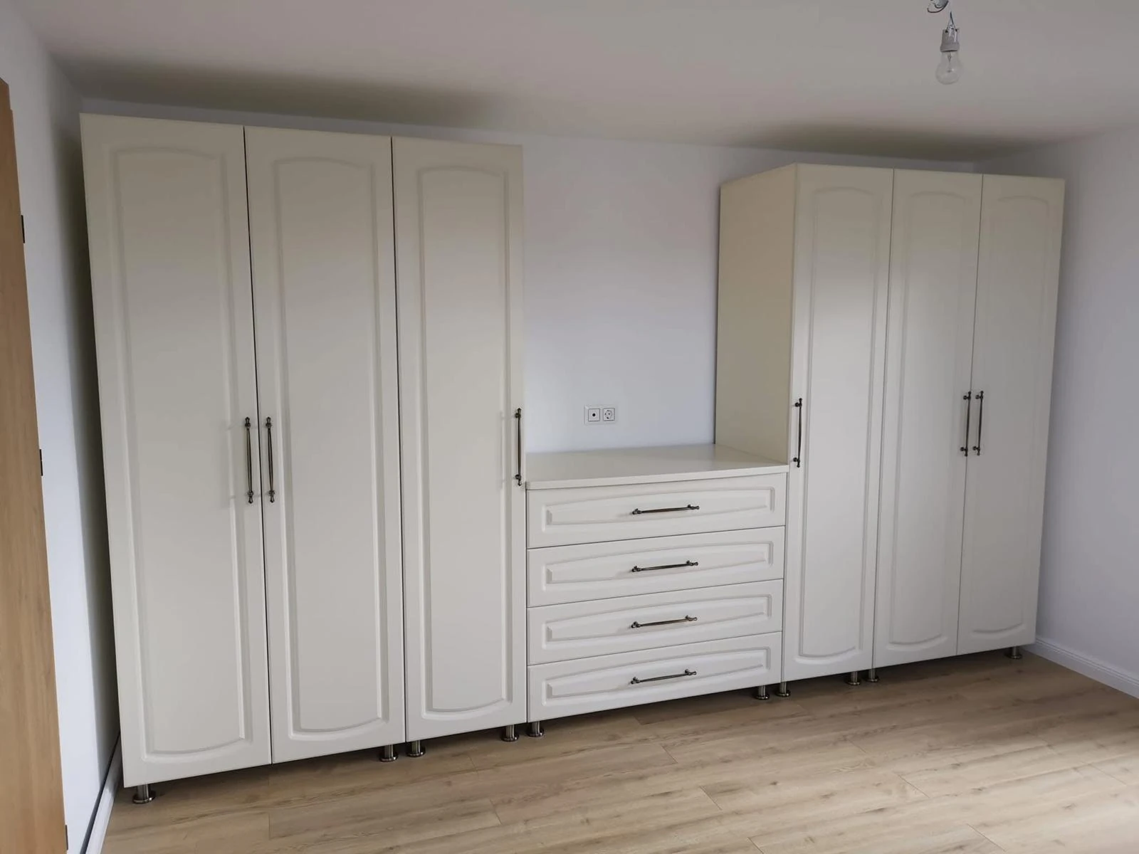 Mobilier dormitor, imaginea 10